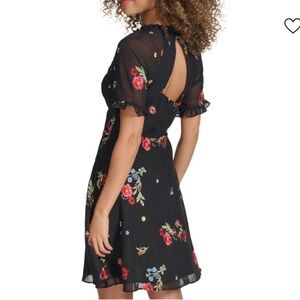 NWT Kenzie Floral Embroidered Chiffon Black Dress 10 Keyhole Front Open Back